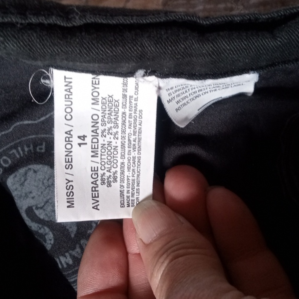 Gloria Vanderbilt Jeans with Rhinestone Detail - Picture 4 of 4